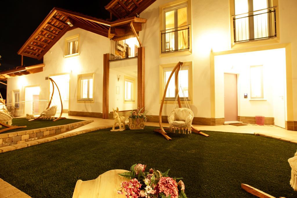 Wellness Suite Na' Canuna' Roddi Buitenkant foto